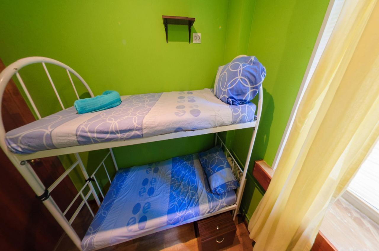 Yourhostel Svyatoshino Kiev Eksteriør bilde