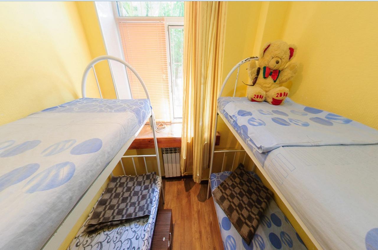 Yourhostel Svyatoshino Kiev Eksteriør bilde