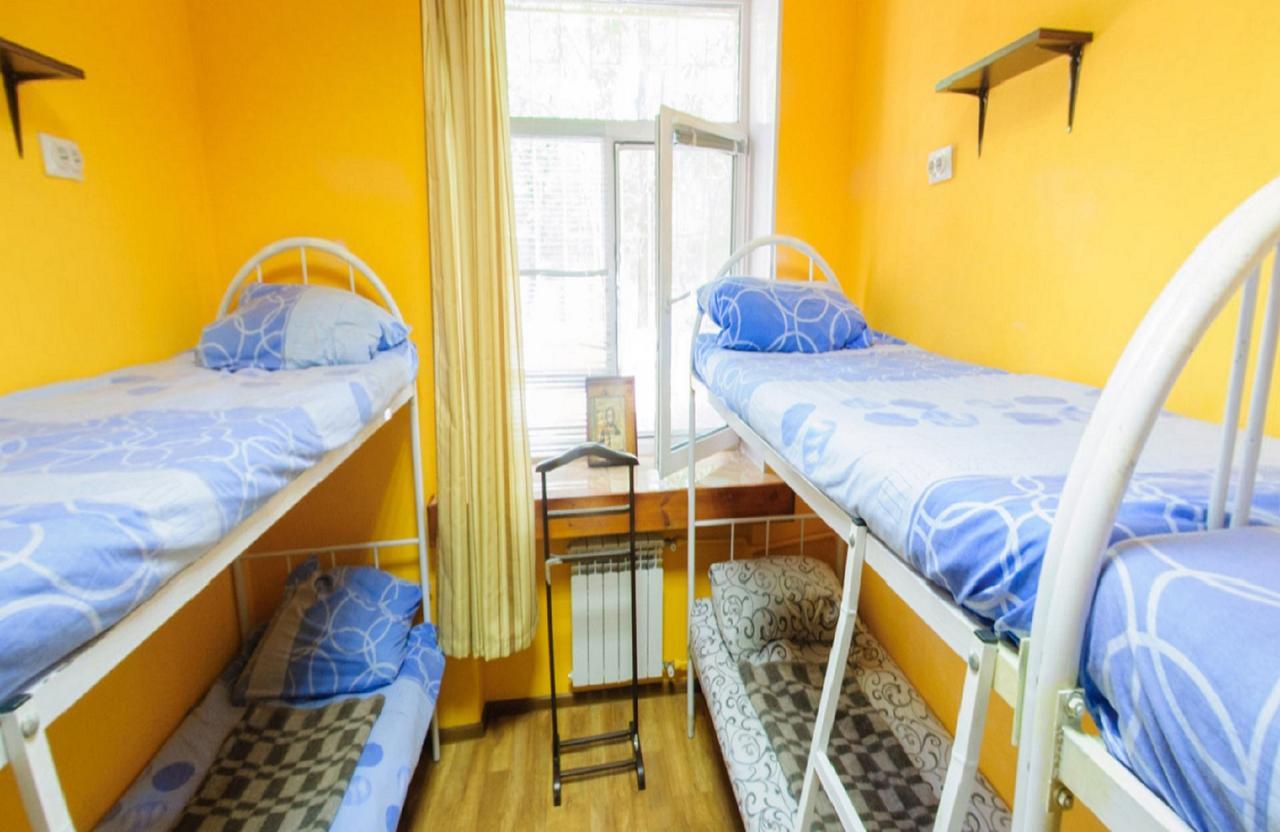 Yourhostel Svyatoshino Kiev Eksteriør bilde